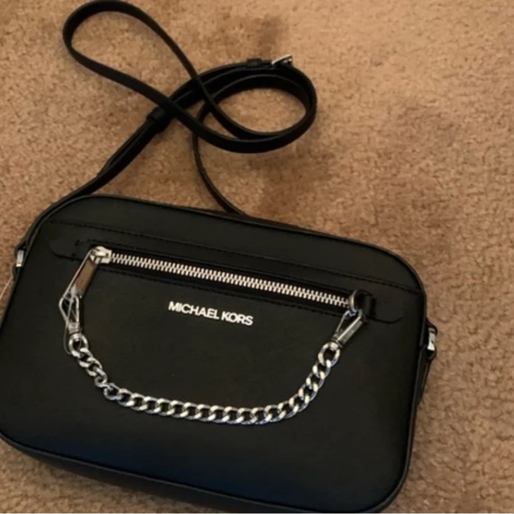 Michael Kors Black Crossbody with Silver Chain Jet set Large